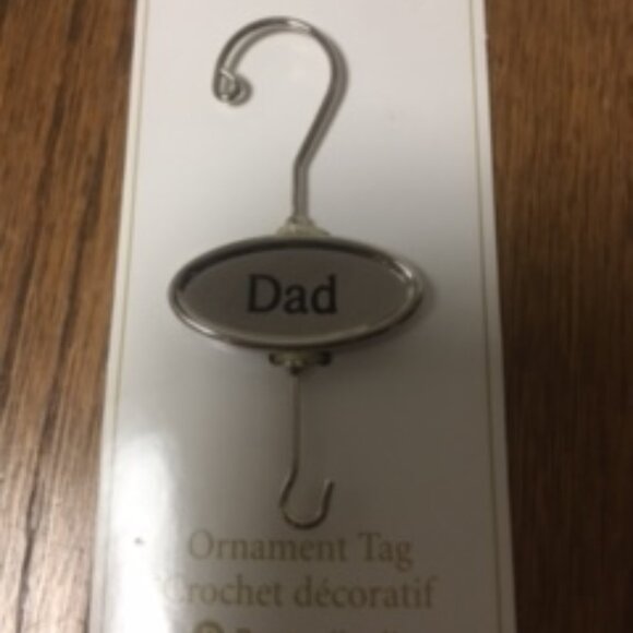 Hallmark Keepsake Dad & Mom Ornament Hangers (Set) NEW - Picture 4 of 5